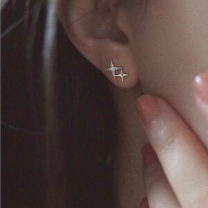 Gold Star Rhinestone Stud Earrings